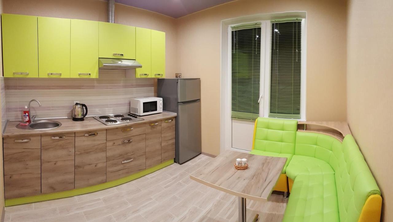קייב Apartment Near Metro Pozniaky מראה חיצוני תמונה